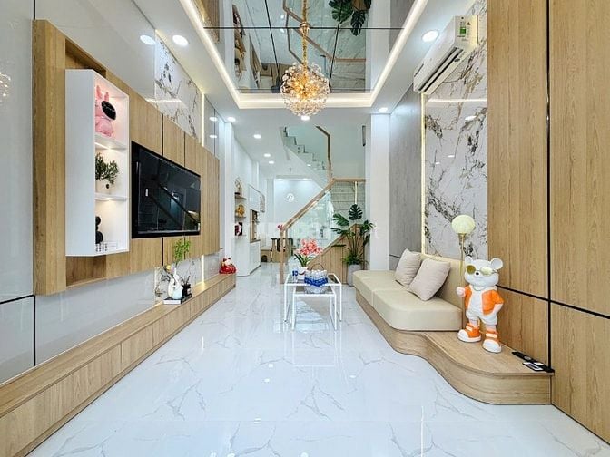 Bán nhà HXH 5m, Trệt 2 Lầu đúc BTCT, 3PN đường Huỳnh Văn Nghê