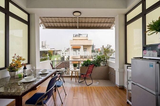 Cho Thuê Căn Hộ Balcony/Sân Vườn, Full Nội Thất, Gần Ngã Tư Hàng Xanh