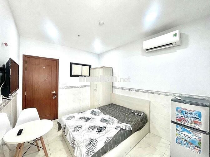 HÌNH THẬT GIÁ THẬT, QUẬN 7 STUDIO GIÁ RẺ, CỬA SỔ, THANG MÁY, GẦN Q8