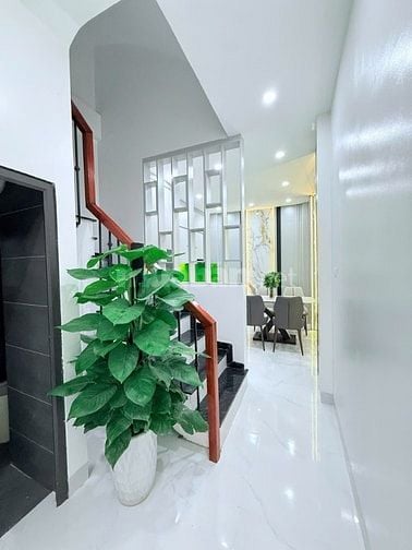 CHÍNH CHỦ BÁN NHÀ HAI BÀ TRƯNG LÔ GÓC ĐẸP 3PN NỘI THẤT XỊN, NỞ HẬU|DT4