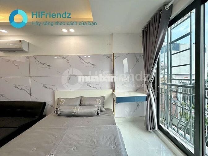 STUDIO BAN CÔNG FULL NỘI THẤT LUXURY NGAY CÔNG VIÊN LÀNG HOA