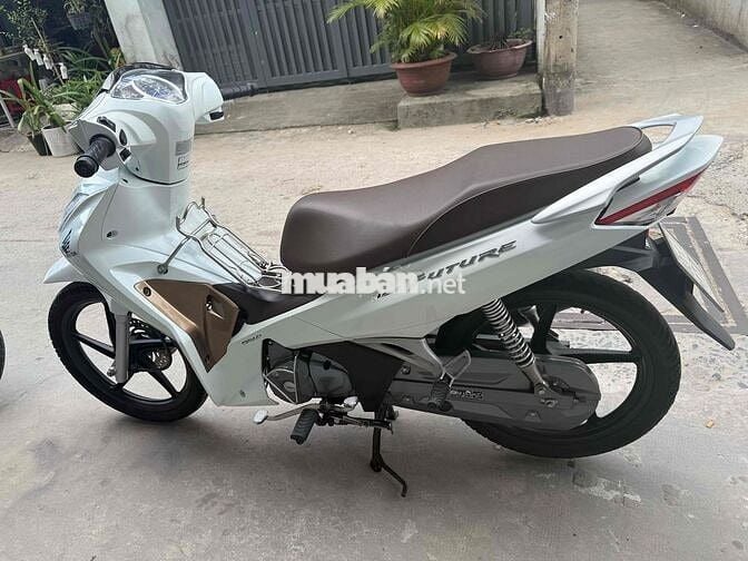 Future 2021 xe đẹp máy zin êm đúng chủ chỉ 24tr5