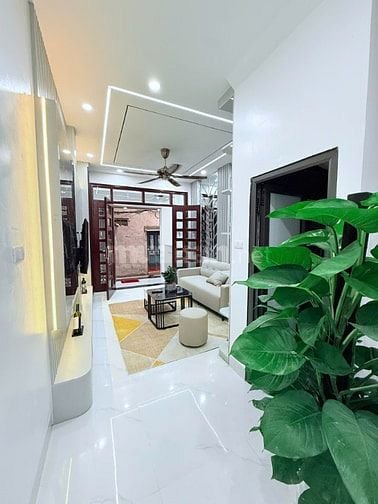 CHÍNH CHỦ BÁN NHÀ HAI BÀ TRƯNG LÔ GÓC ĐẸP 3PN NỘI THẤT XỊN, NỞ HẬU|DT4