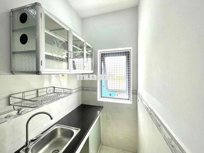 HÌNH THẬT GIÁ THẬT, QUẬN 7 STUDIO GIÁ RẺ, CỬA SỔ, THANG MÁY, GẦN Q8