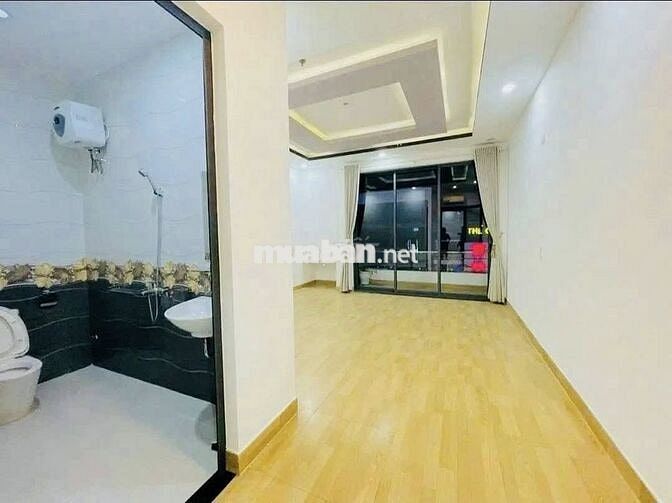 Cho thuê nhà 6 tầng + 1 hầm mặt tiền 2/9 - ( ngang 5m , thang máy )