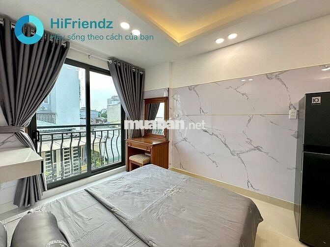 STUDIO BAN CÔNG FULL NỘI THẤT LUXURY NGAY CÔNG VIÊN LÀNG HOA