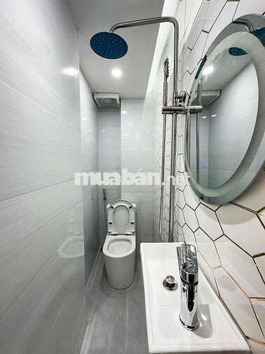 Nhà 1 trệt 2 lầu mới full nội thất vị trí trung tâm Phú Nhuận