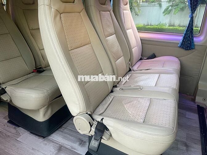 Ford Transit 2016 Luxury - 123456 km