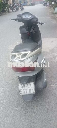 Nhà dư xe SCR UP LEAD HONDA cần bán