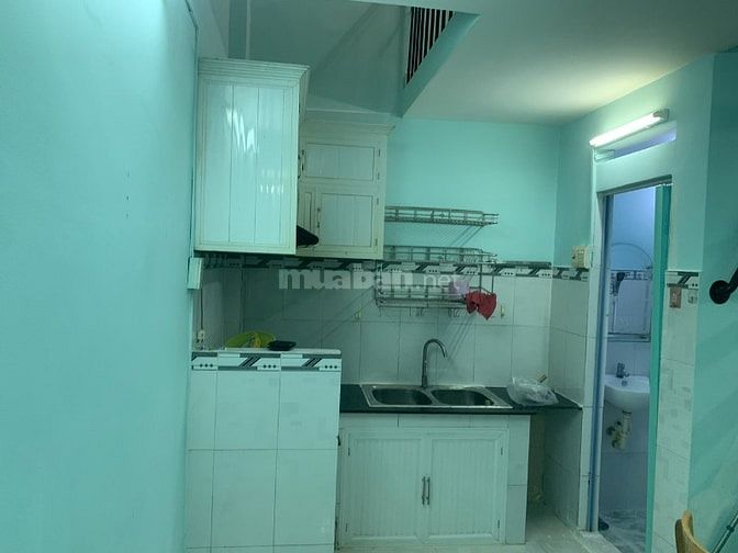 Chính chủ cho thuê nhà để ở 752/38/25 Lạc Long Quân P9 Tân Bình (70m2)