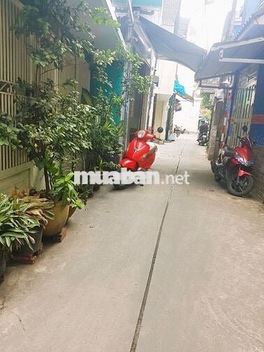 Bán nhà hẻm thông Phú Thọ Hoà, chỉ hơn 1 t/ỷ có SHR