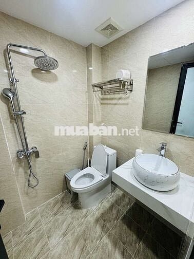 Vip mặt ngõ- ô tô đỗ cửa, vào nhà