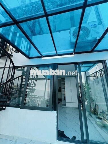 Vip mặt ngõ- ô tô đỗ cửa, vào nhà