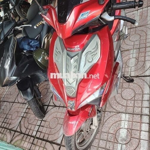 cần bán xe AB màu đỏ xám dky năm 2016