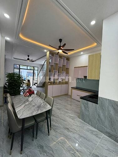 Bán nhà sổ hoàn công - thanh toán 700tr dọn vào ở, tại Tân Phước Khánh