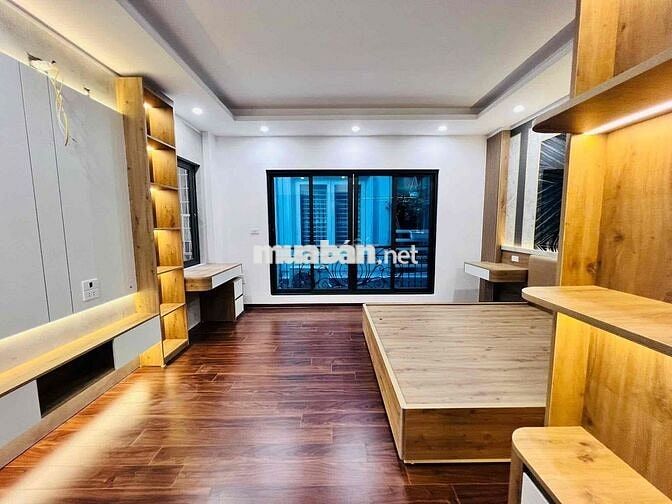 🏡 BÁN NHÀ MỚI CẦU GIẤY - THANG MÁY - 2 MẶT THOÁNG NHỈNH 10 TỶ