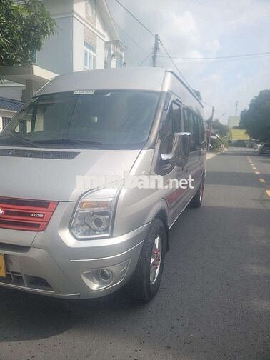 Ford transit 2015 sieu dep, ghế hơi, bi gầm pha...