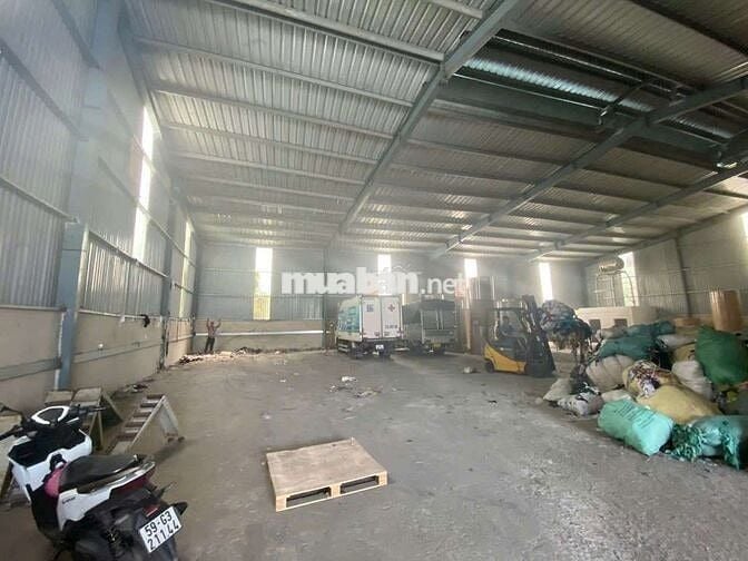 MB KHO XƯƠNG VITRI ĐẸP ĐƯỜNG XE TẢI CÁCH Quốc Lộ 1A. KHOẢNG 100M