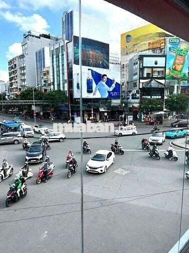 Góc 2 Mặt tiền Lý Tự Trọng, Quận 1 (ngay chợ Bến Thành)