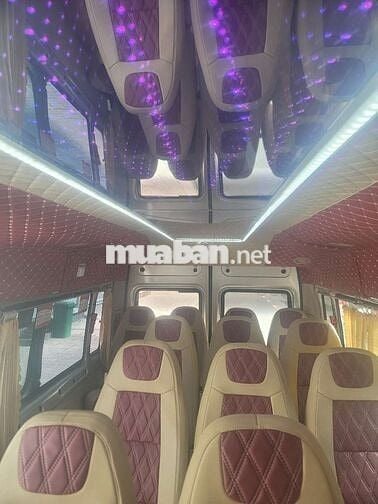 Ford transit 2015 sieu dep, ghế hơi, bi gầm pha...