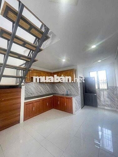 Bán nhà 2PN gần chợ ngân hàng Sacombank Nguyễn Văn Bứa 500m