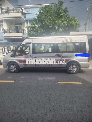 Ford transit 2015 sieu dep, ghế hơi, bi gầm pha...