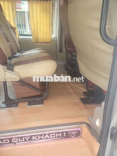 Ford transit 2015 sieu dep, ghế hơi, bi gầm pha...