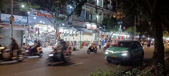 CẦN BÁN NHÀ MẶT TIỀN 639B NGUYỄN TRÃI, QUẬN 5