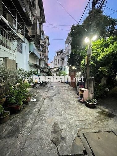 Chính chủ - Bán nhà xe hơi quay đầu, P5, Q11 | 120m2