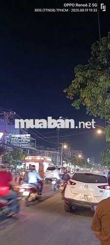 Chủ cần bán gấp căn nhà cấp 4 vị trí mặt tiền đường phan văn hơn