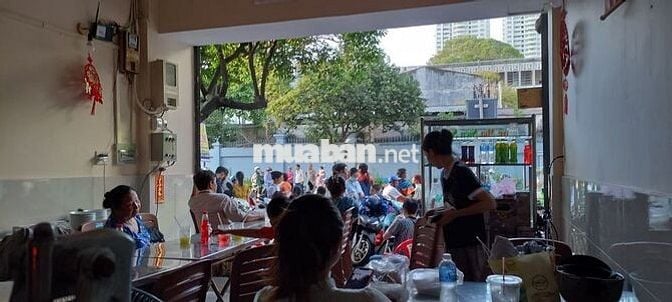 CẦN BÁN NHÀ MẶT TIỀN 639B NGUYỄN TRÃI, QUẬN 5