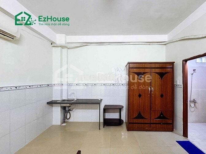 Trống Studio Ngay Tại Tân Phú, Có Thang Máy