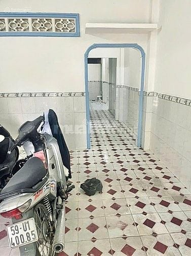 HẺm Thông Âu Cơ 5.2 x 17 - Hợp Xây 6 Tầng Cho Thuê - Chỉ 6.x tỷ