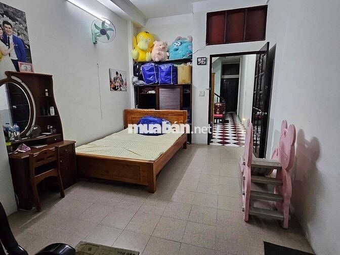 BÁN NHÀ MẶT TIỀN NGAY CHỢ QUẬN 5