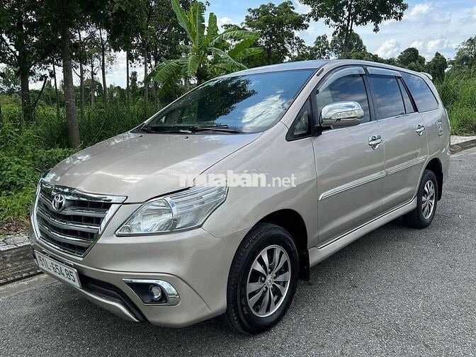 Toyota Innova 2016 2.0E - 125473 km