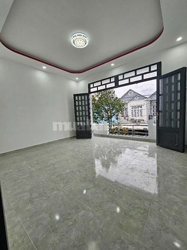 Bán nhà chính chủ sổ hồng riêng đường ô tô