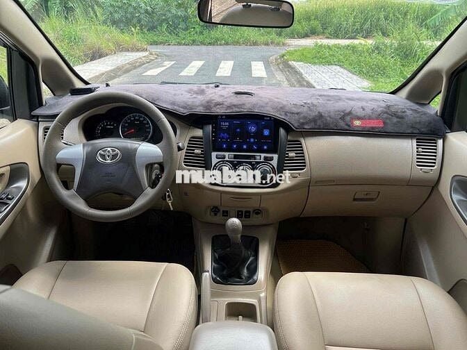 Toyota Innova 2016 2.0E - 125473 km