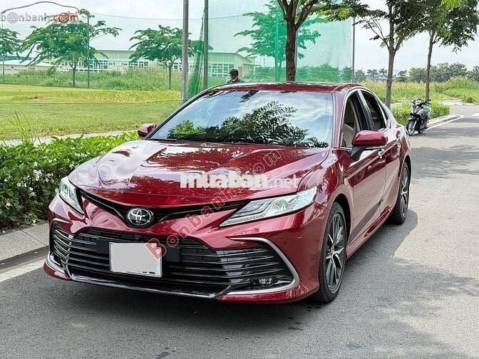 Toyota Camry 2.5Q 2022 - 1 Tỷ 180 Triệu