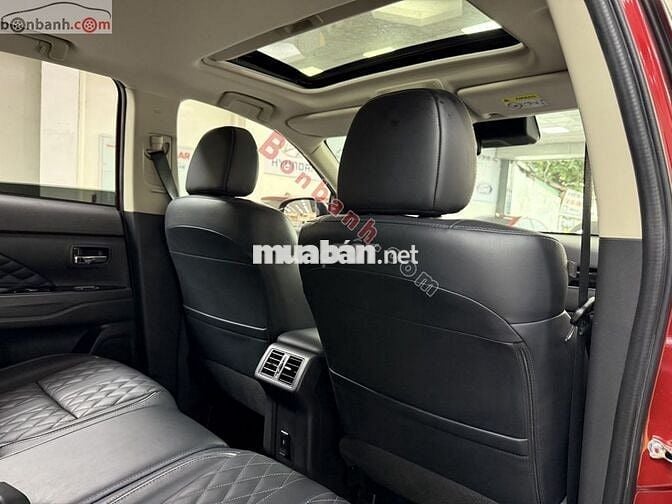 Mitsubishi Outlander Premium 2.0 CVT 2022 - 775Tr