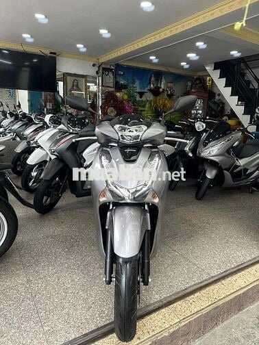 SH 150i ABS 2018 Smartkey Bạc Đen BSTP Chính Chủ