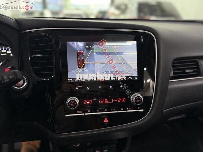 Mitsubishi Outlander Premium 2.0 CVT 2022 - 775Tr