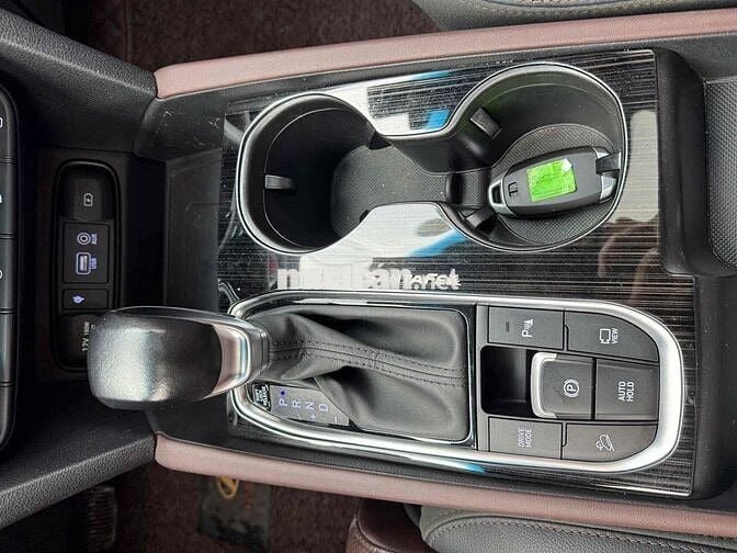 Hyundai Santa Fe 2019 2.2L AT 4WD - 58000 km