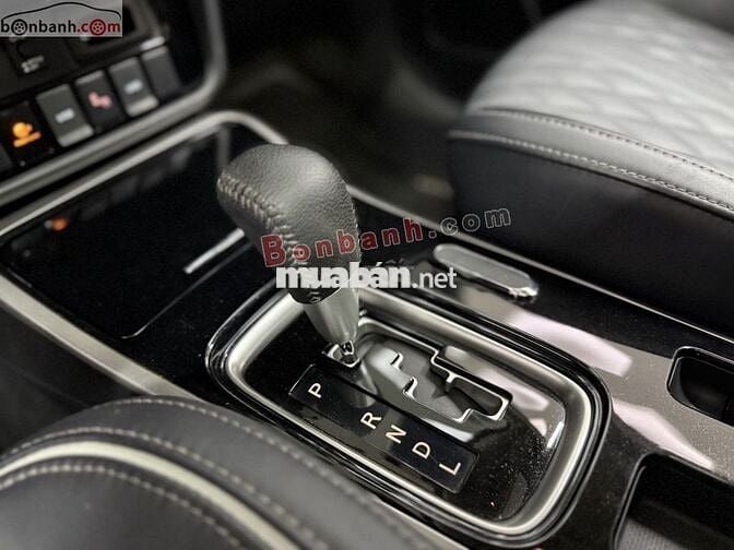 Mitsubishi Outlander Premium 2.0 CVT 2022 - 775Tr