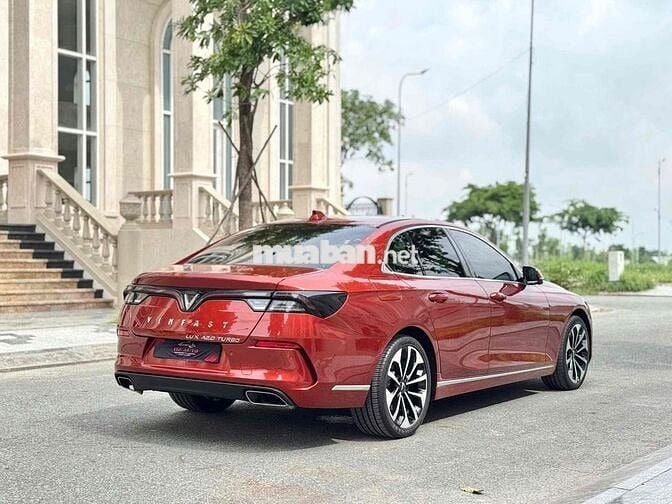 VinFast Lux A2.0 2021 Premium 2.0 AT - 48000 km
