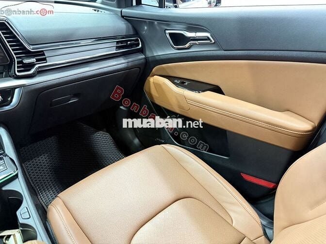 Kia Sportage Signature 1.6T AWD 2022 - 880 Triệu