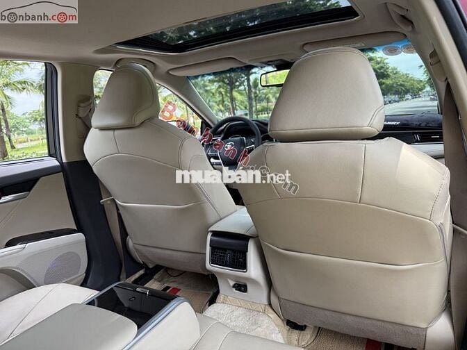 Toyota Camry 2.5Q 2022 - 1 Tỷ 180 Triệu