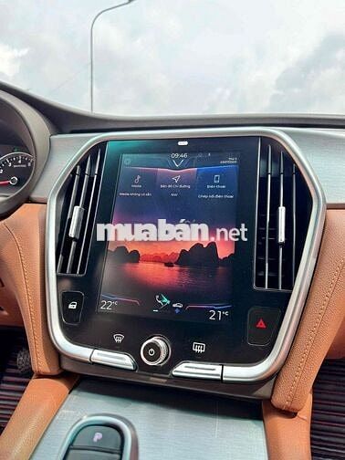 VinFast Lux A2.0 2021 Premium 2.0 AT - 48000 km