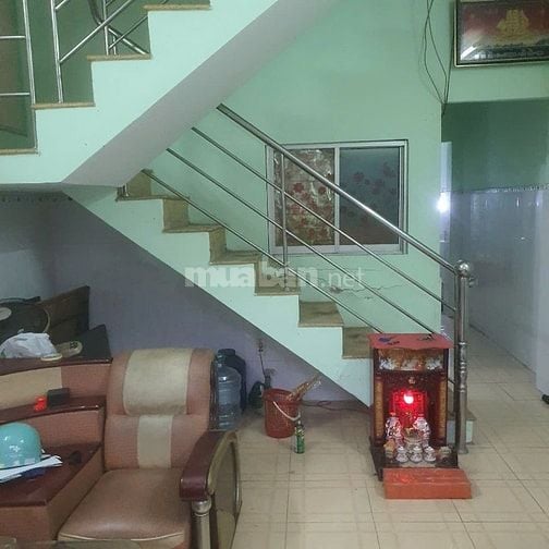 Chính chủ bán nhà 2 tầng, sổ hồng, hẻm 1 xẹt đường Phạm Văn Chiêu
