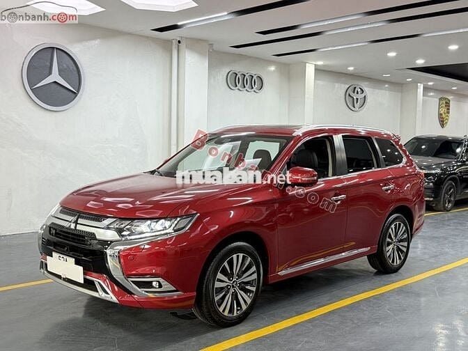 Mitsubishi Outlander Premium 2.0 CVT 2022 - 775Tr