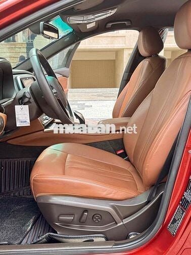 VinFast Lux A2.0 2021 Premium 2.0 AT - 48000 km
